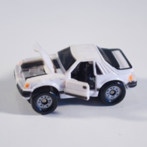 Ford '80s Mustang SVO Deluxe (White) (04)